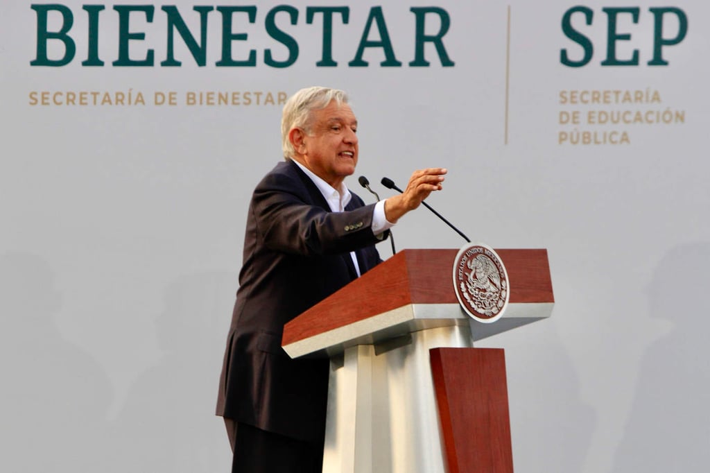 Gobierno no dará la espalda a los jóvenes: López Obrador