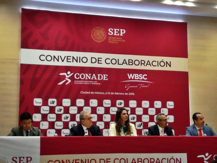 Conade y WBSC firman convenio para impulsar beisbol en México