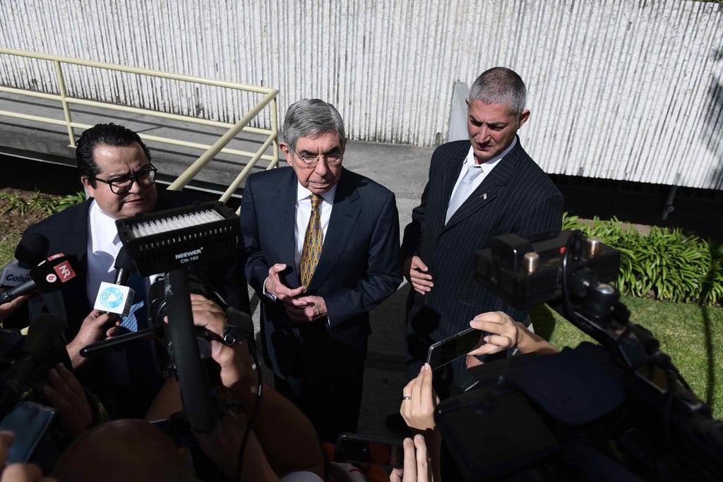 Óscar Arias declara ante la Fiscalía por denuncias de delitos sexuales