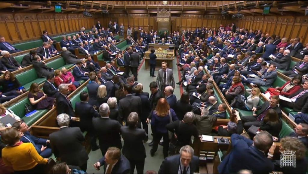 Parlamento rechaza moción para respaldar el plan del 'brexit' de May