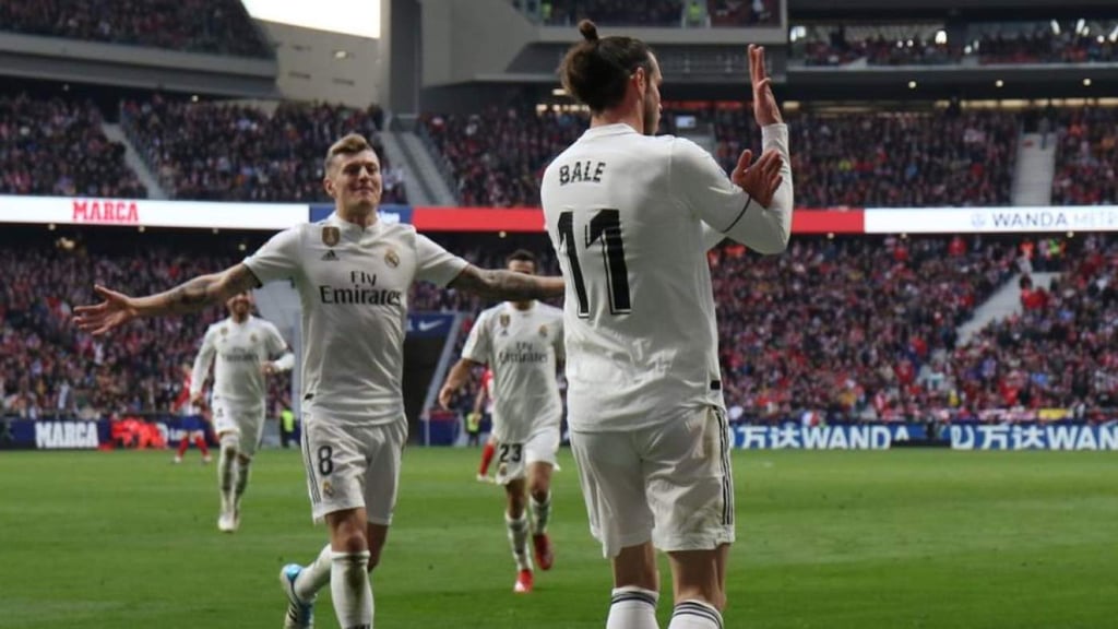 Bale podría ser suspendido 12 juegos por seña obscena