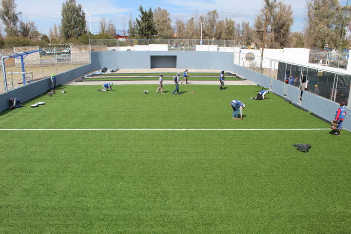 Avanzan obras en cancha de futbol