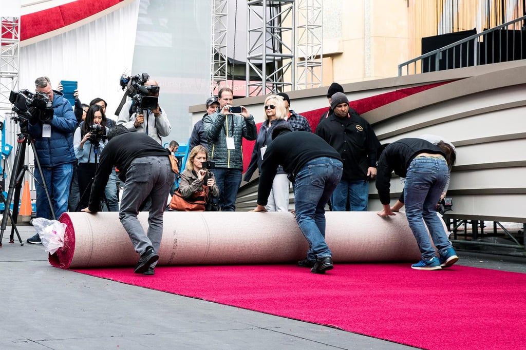 Colocan la famosa alfombra roja de los Oscar