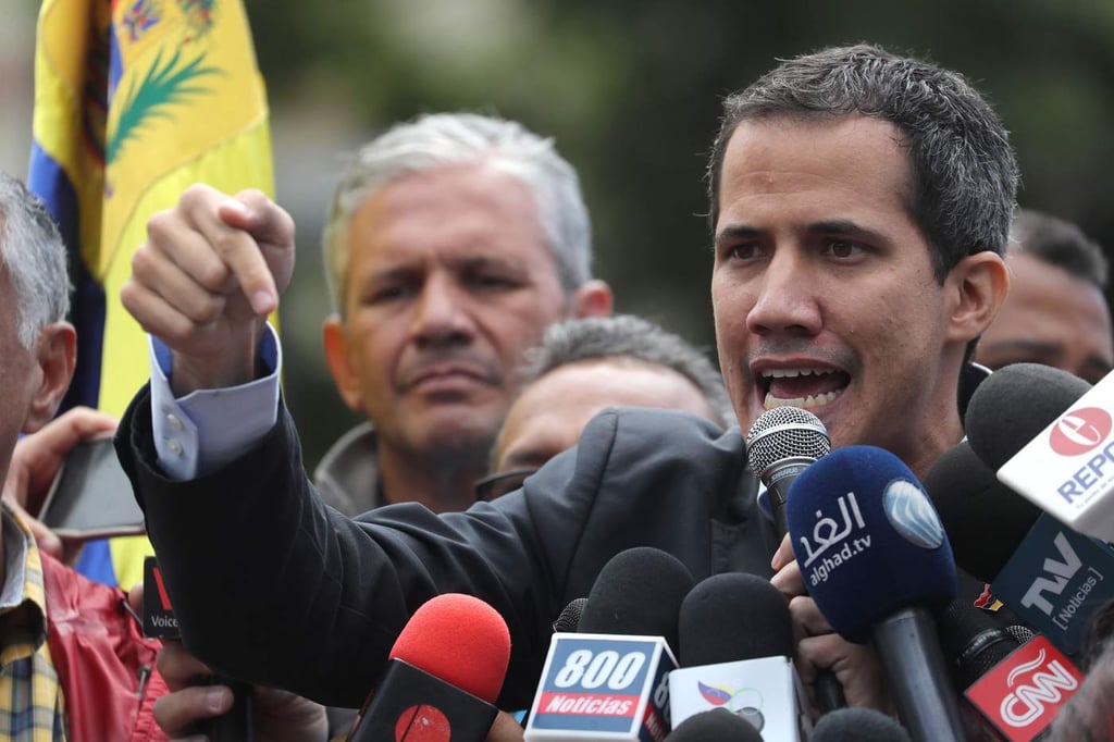 Japón reitera apoyo a Guaidó; dejará de cooperar con Maduro