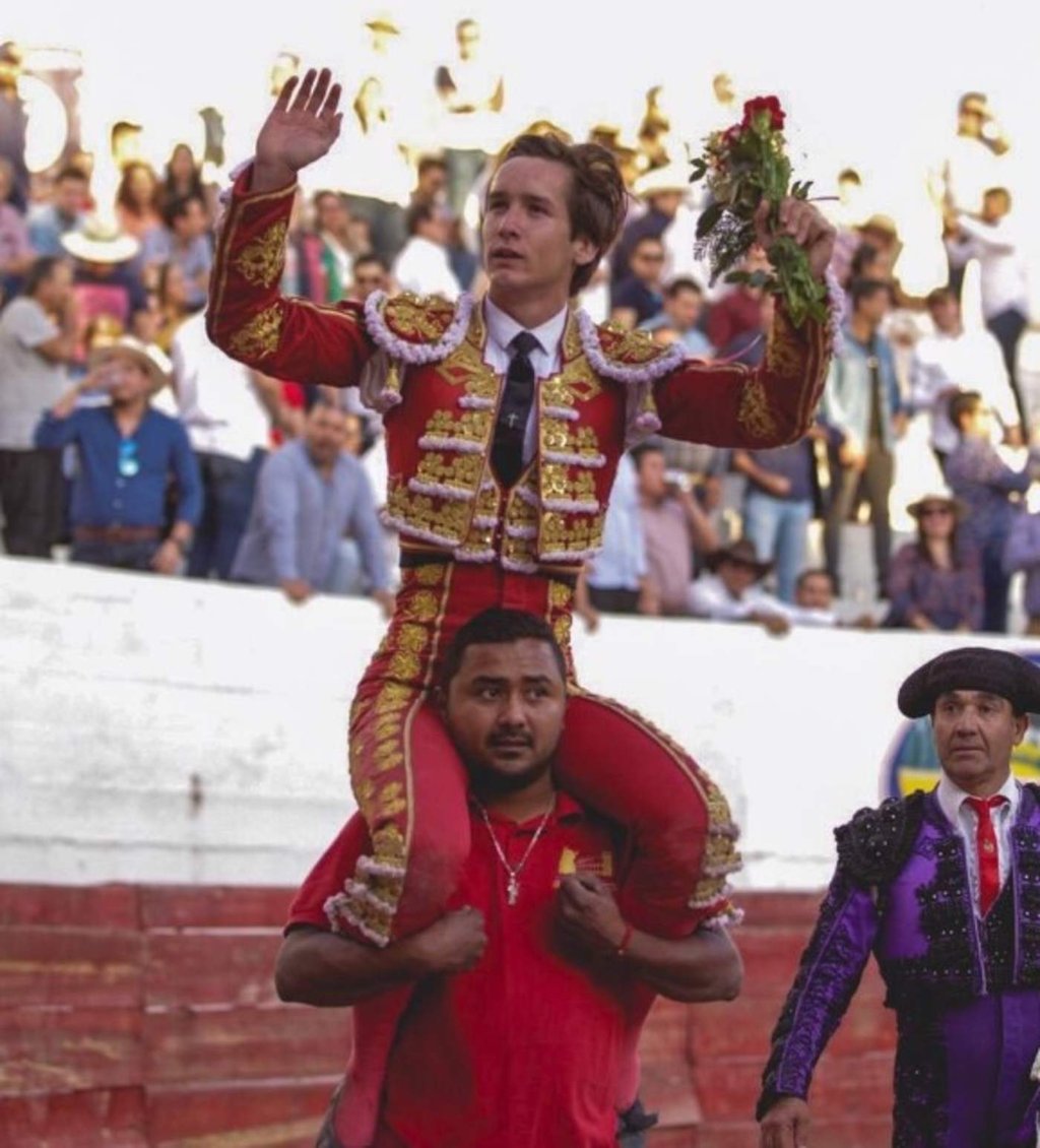 Arturo Gilio triunfa en la Plaza de Toros de Lerdo