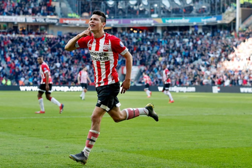Lozano anota el gol del empate para el PSV
