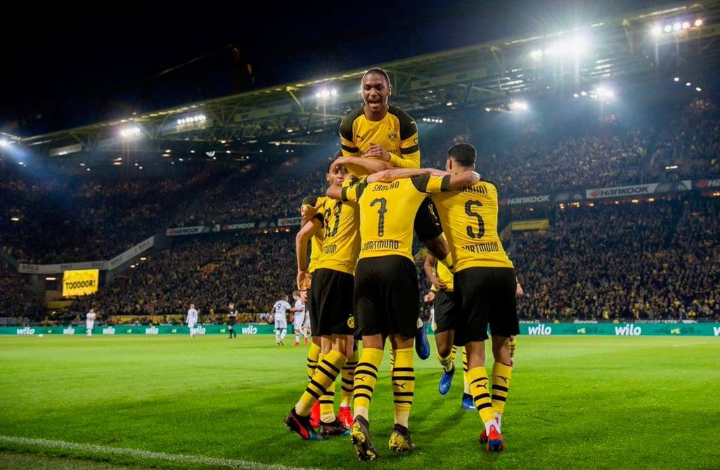 Dortmund vuelve al liderato venciendo al Leverkusen