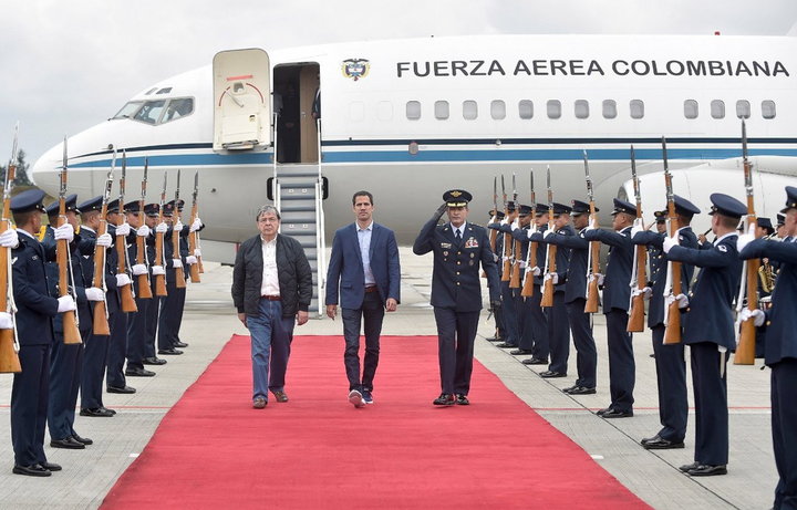 Colombia recibe a Juan Guaidó