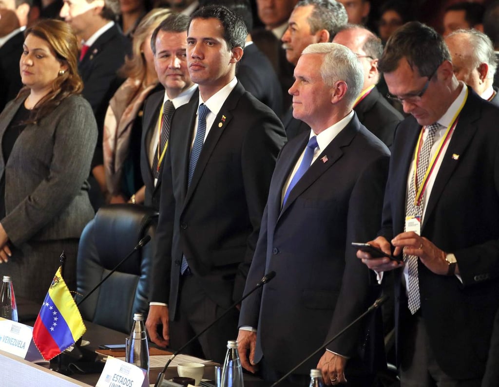 'Muere' el socialismo y 'nace' la democracia en Venezuela, dice Pence