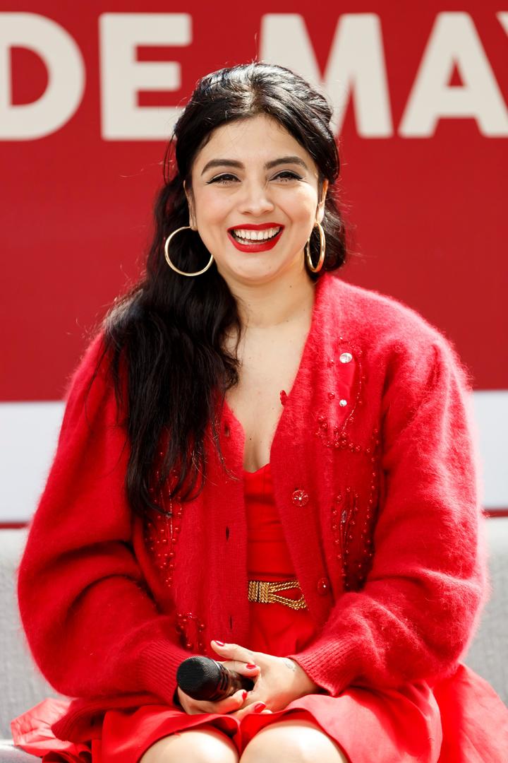 Mon promociona el tema ‘Funeral’