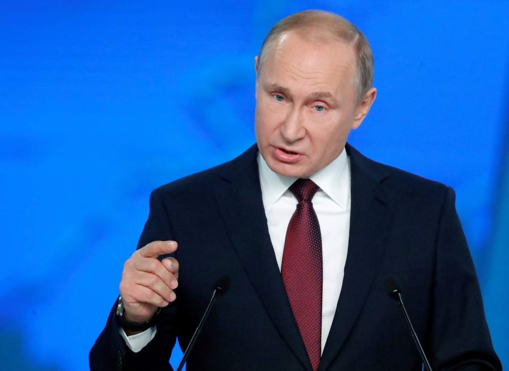 Putin firma decreto que suspende tratado de desarme INF con EUA