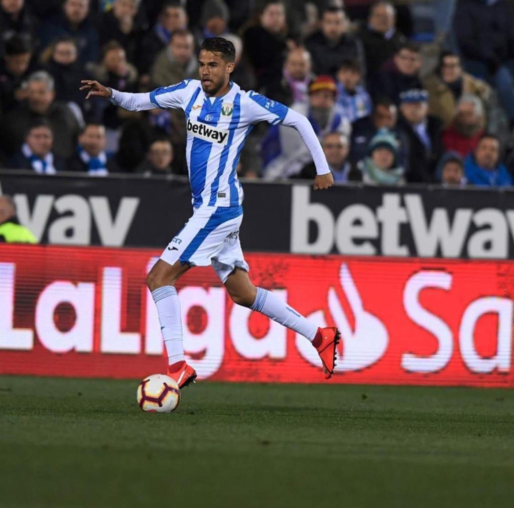 Reyes repetirá titularidad ante Atlético de Madrid