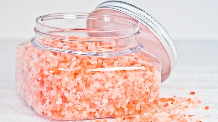 ¿Qué es la sal rosa del Himalaya?