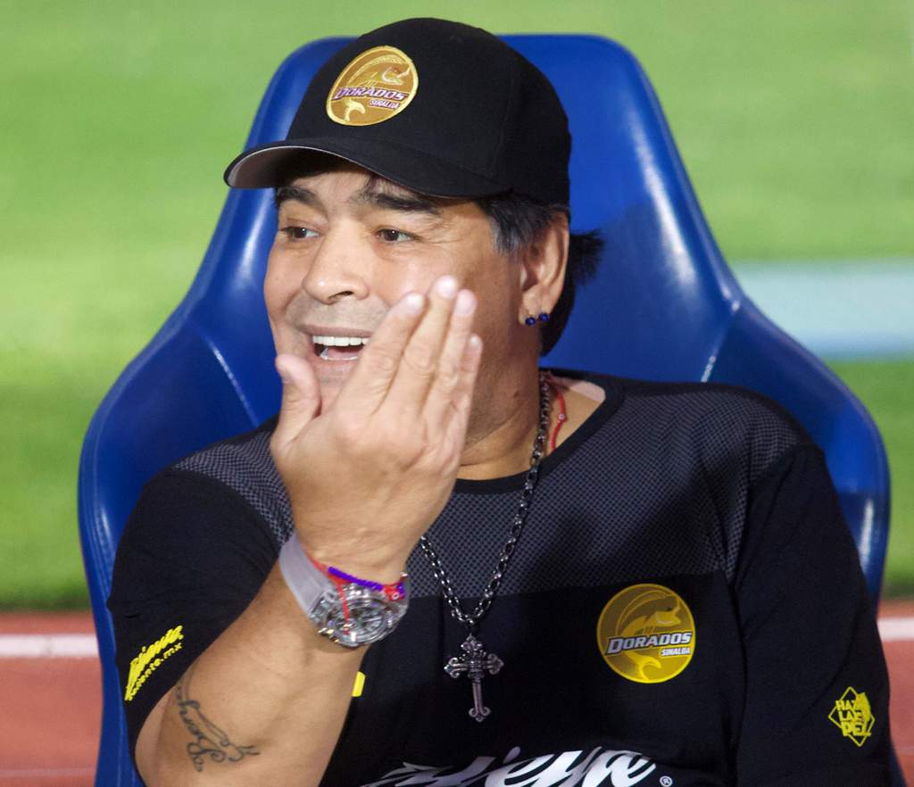 Aplaude Maradona debut de Martino en el Tri