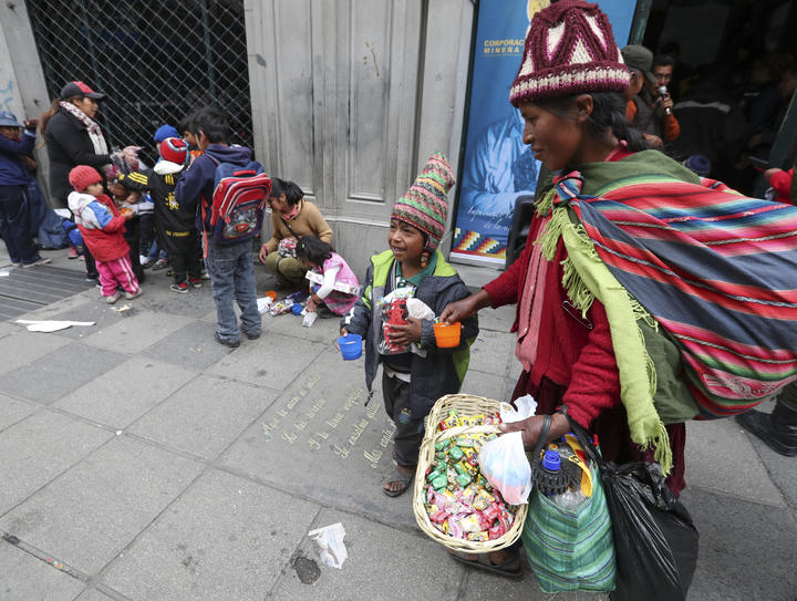 Bolivia llegará a 2025 con 5 % de pobreza extrema: Morales