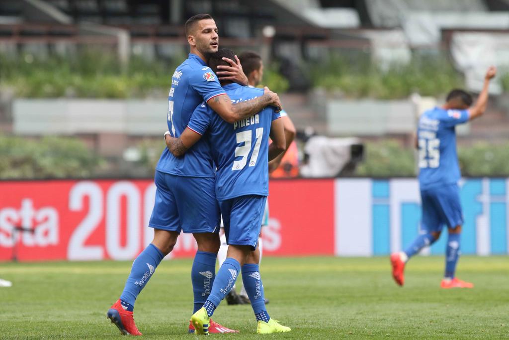 Cruz Azul golea a Querétaro en la jornada 13 de la Liga MX