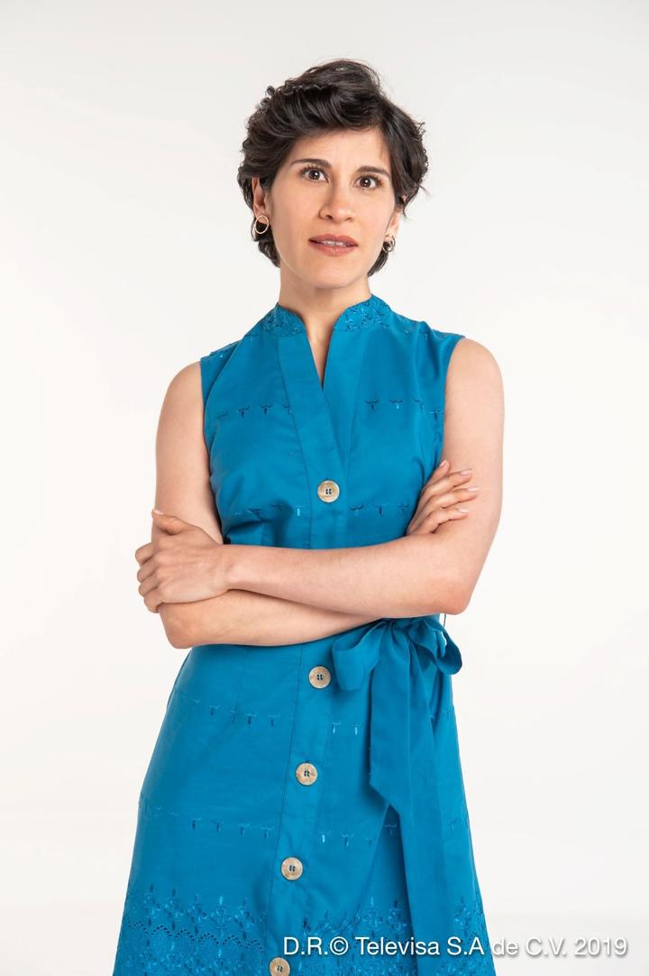 Ximena Ayala pelea por amor en la TV