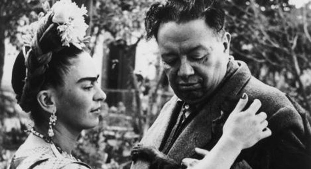 Museo de Rivera y Kahlo reabre sala con fotos de Frida