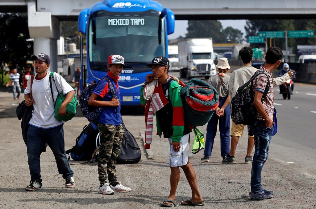 Detienen a casi 400 migrantes en Puebla