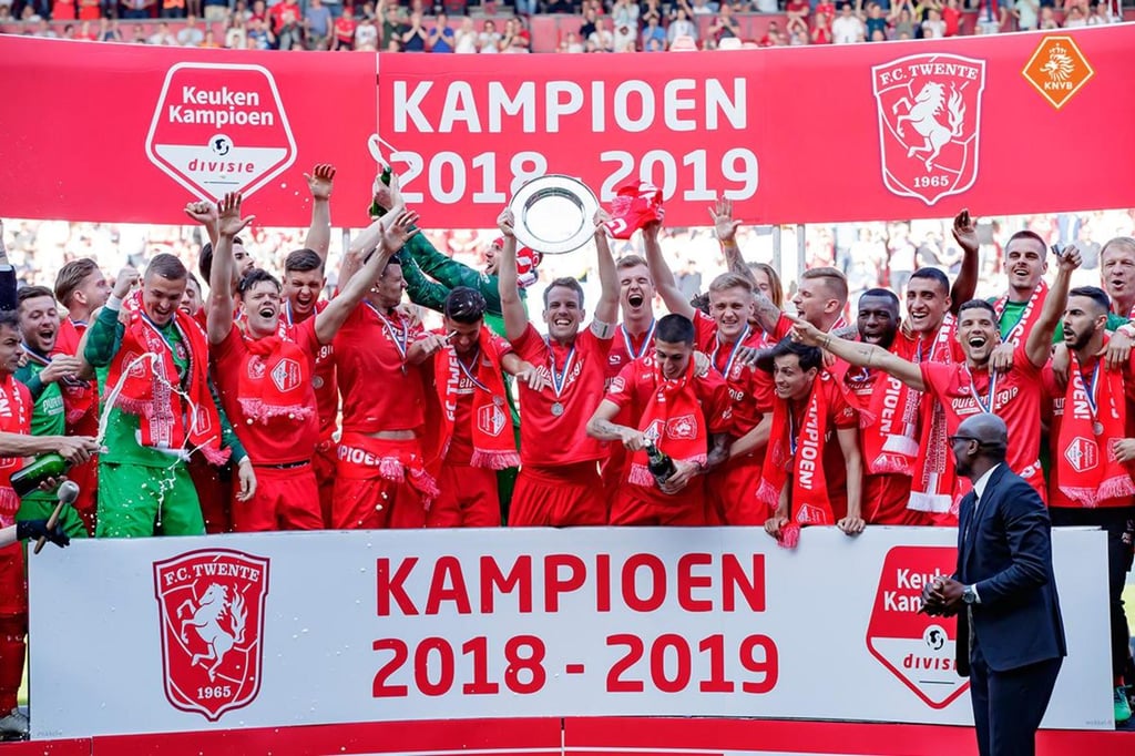 Twente, primer equipo de Corona en Europa, vuelve a la Eredivisie
