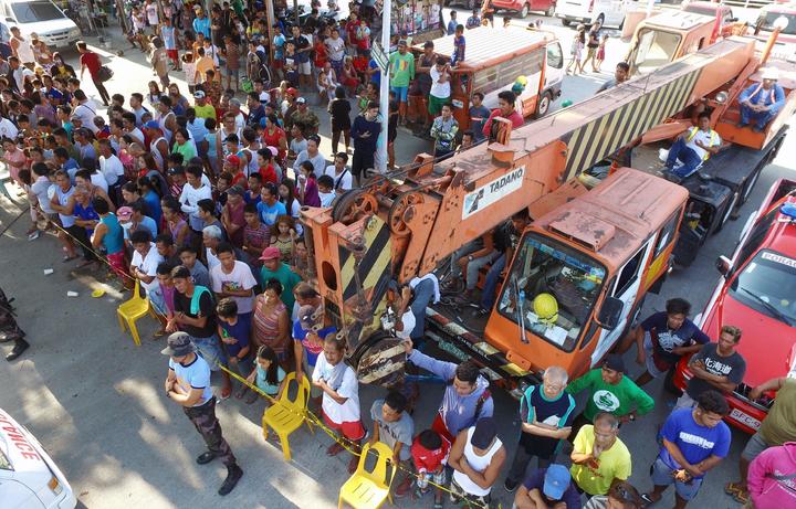 Van 16 muertos por sismo en Filipinas