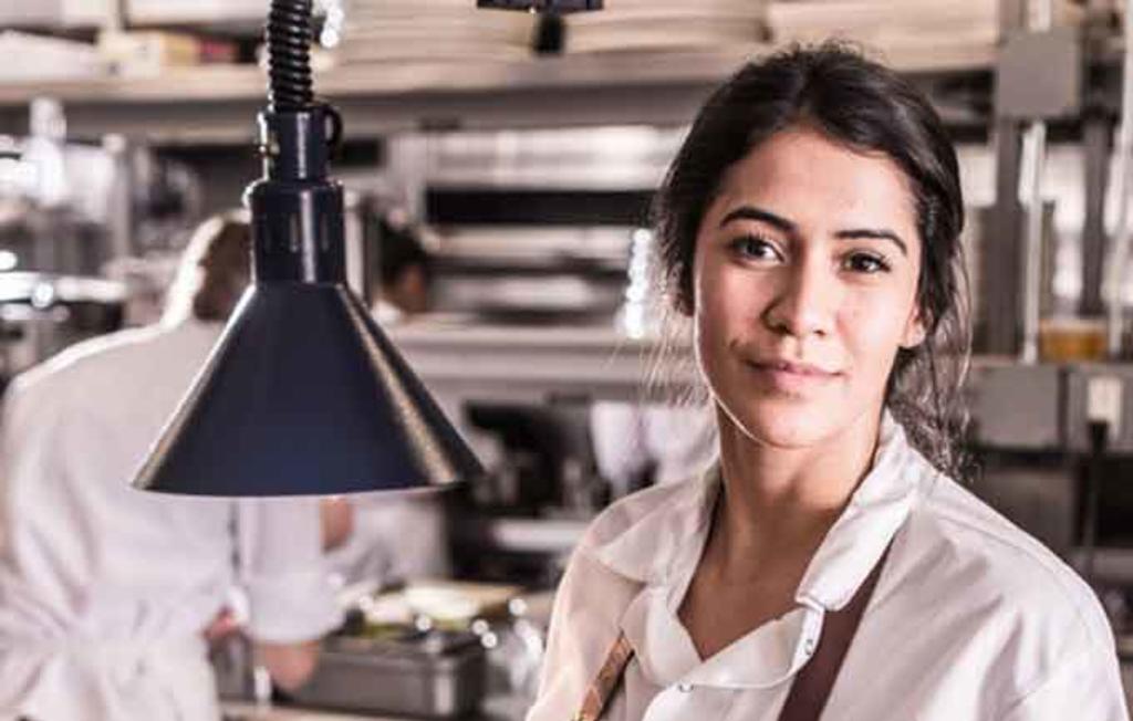Nombran a la mexicana Daniela Soto-Innes como la mejor chef del mundo