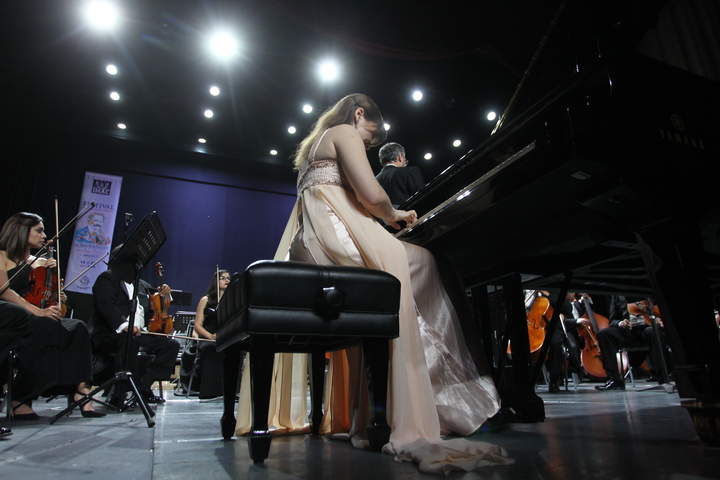 Orquesta del FIRC ofrece concierto junto a Anna Fedorova