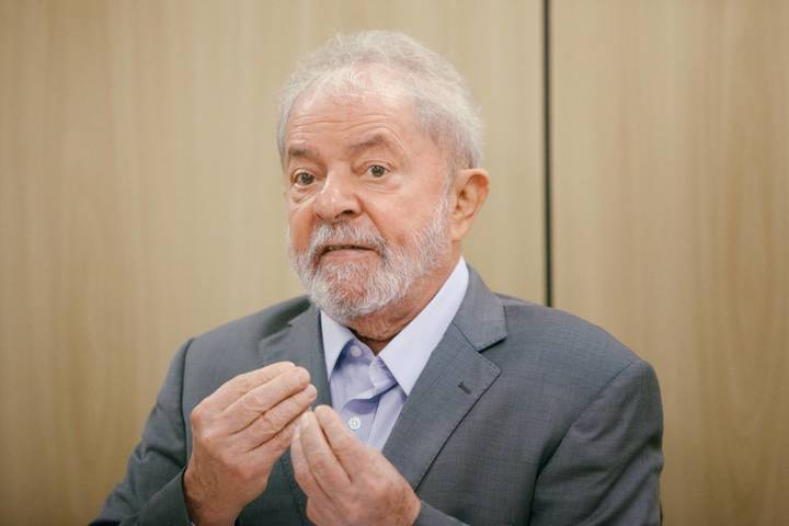 Lula critica a Bolsonaro desde prisión