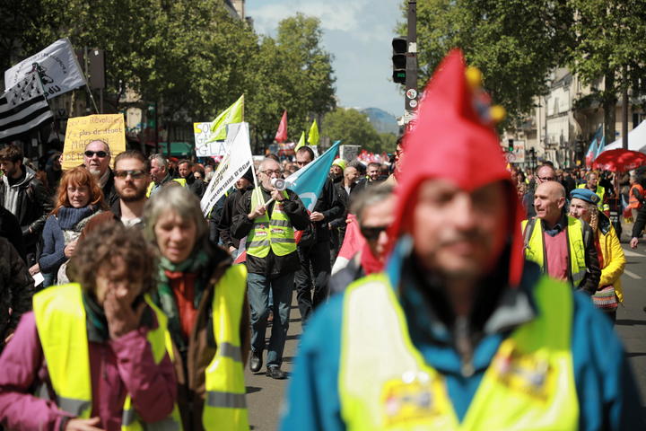 Disminuyen protestas en Francia