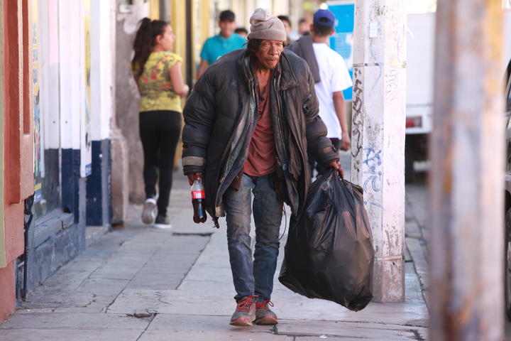 Admiten omisión en atención a indigentes