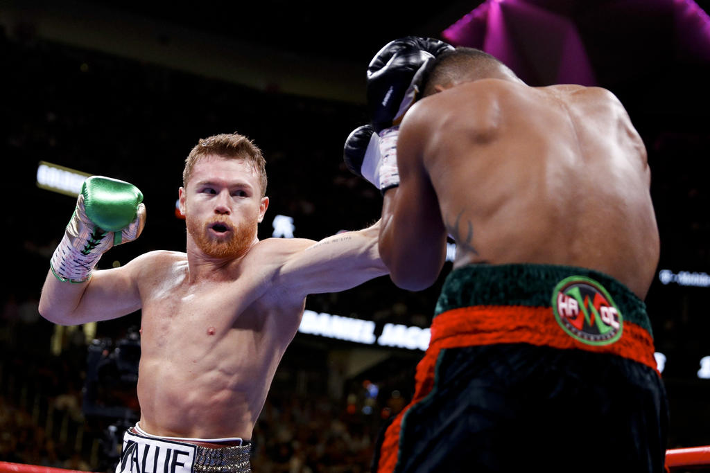 Pelea entre 'Canelo' y Jacobs deja derrama taquillera de 17.1 mdd