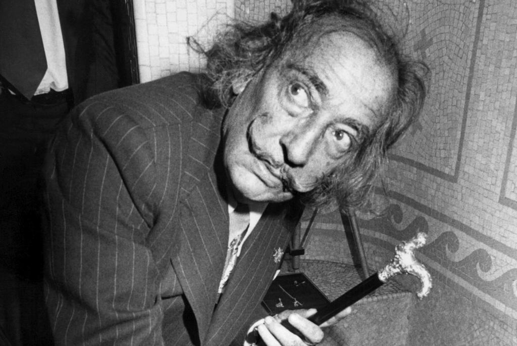 1904: Nace Salvador Dalí, célebre artista plástico y escritor español del siglo XX