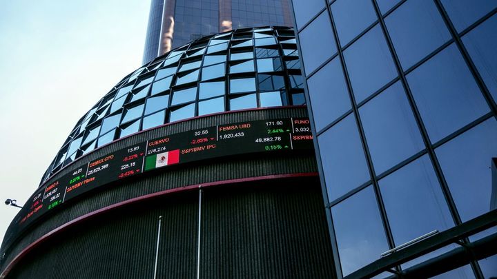 Bolsa Mexicana rompe racha negativa, repunta un 0.44 %