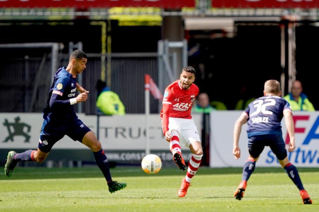 PSV pierde y deja el título en Holanda a merced del Ajax