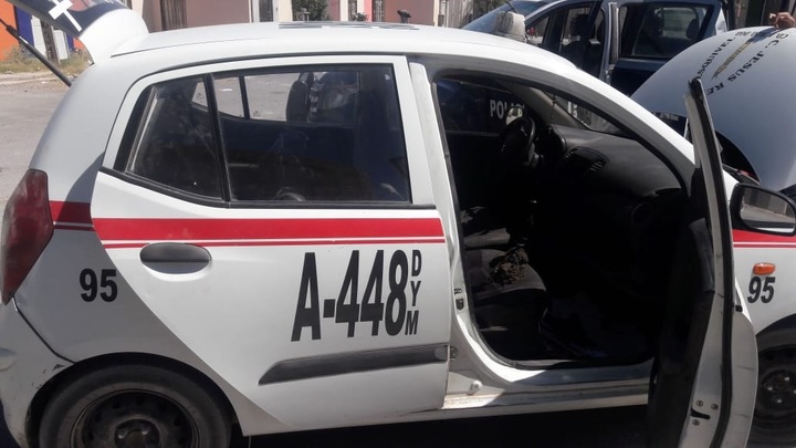 Hallan taxi robado en Gómez Palacio