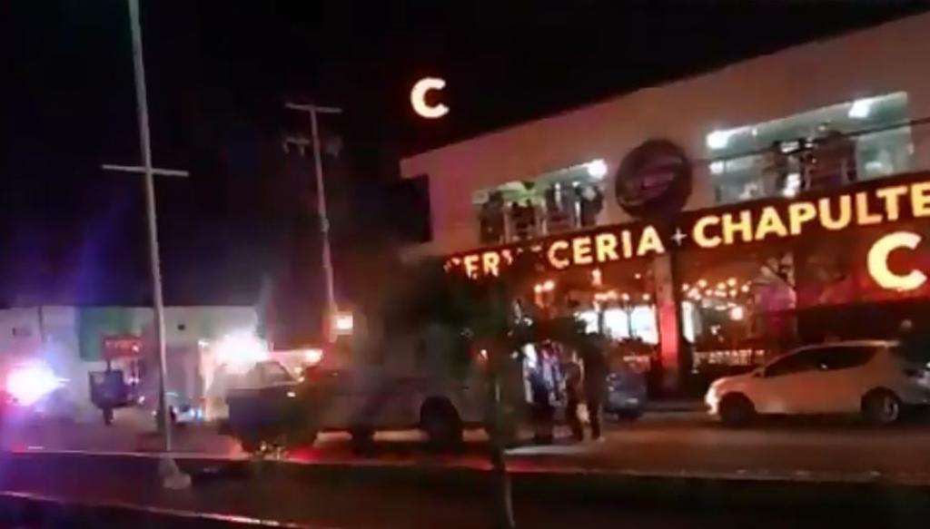 Ataque armado en bar de Playa del Carmen deja un muerto y 11 heridos