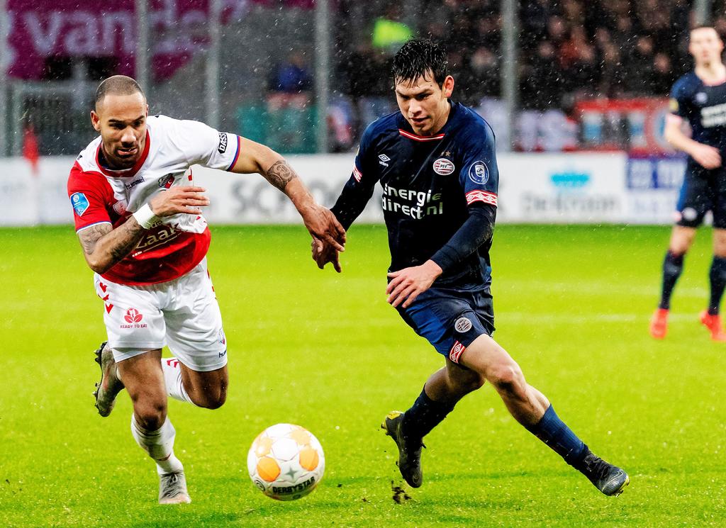 PSV va ante Heracles y un milagro por el título holandés