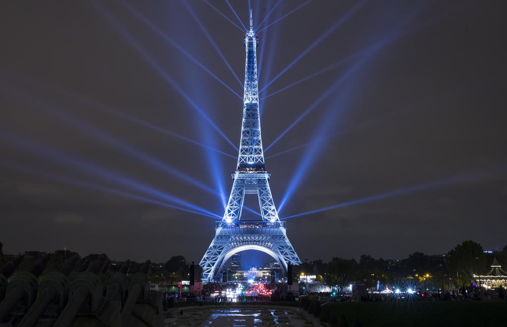 Celebrarán 130 años de la Torre Eiffel con rayos láser