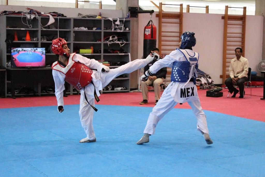 Brandon Plaza se cuelga la de plata en Mundial de taekwondo
