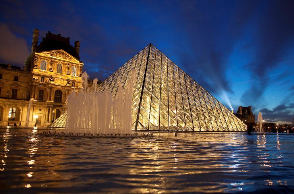La pirámide del Louvre pierde a su creador