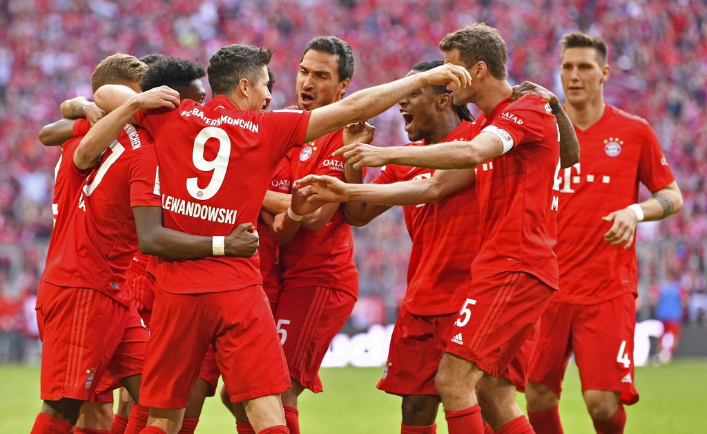 Bayern azota al Frankfurt; quedan 5-1