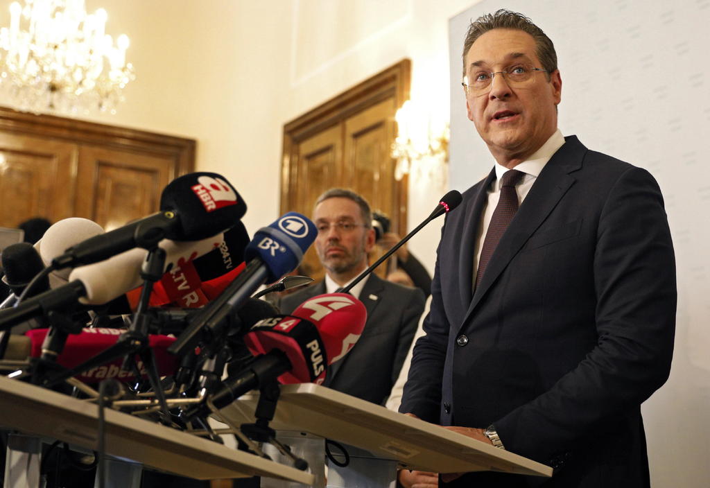 Vicecanciller austríaco dimite; quería controlar la prensa