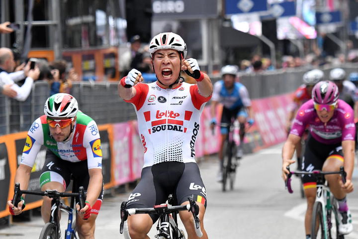Caleb Ewan gana etapa 8 del Giro
