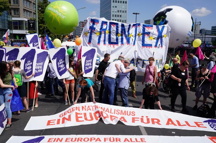 Marchan miles en Europa contra el nacionalismo