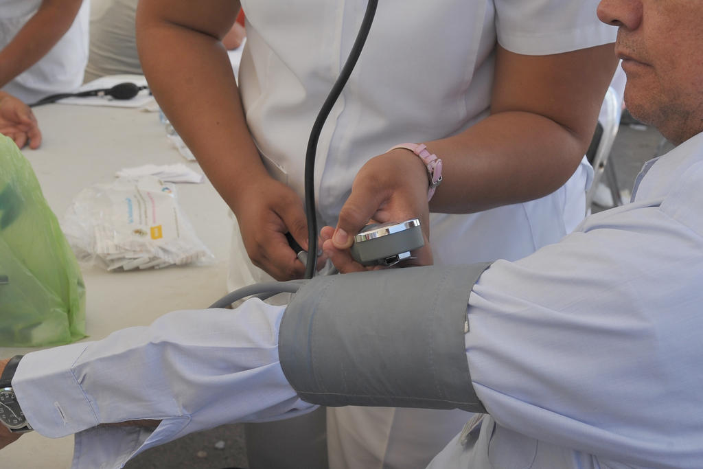 Solo 38 % de mexicanos con hipertensión recibe tratamiento