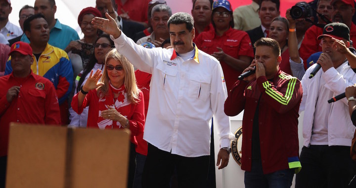 Maduro busca reducir presión con elecciones
