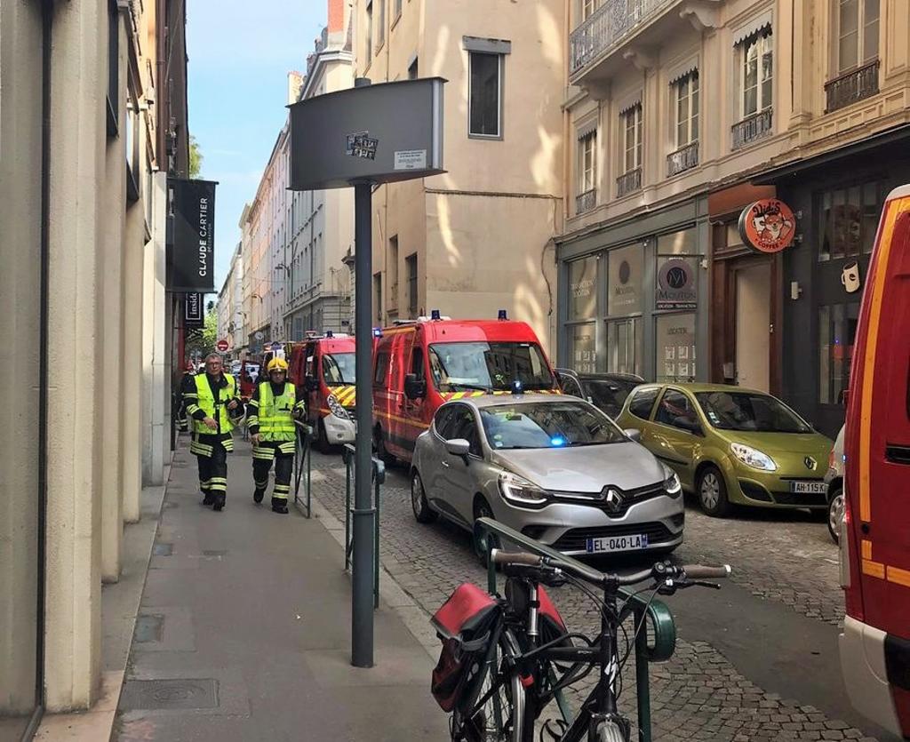 Explosión en el centro de Lyon deja al menos ocho heridos