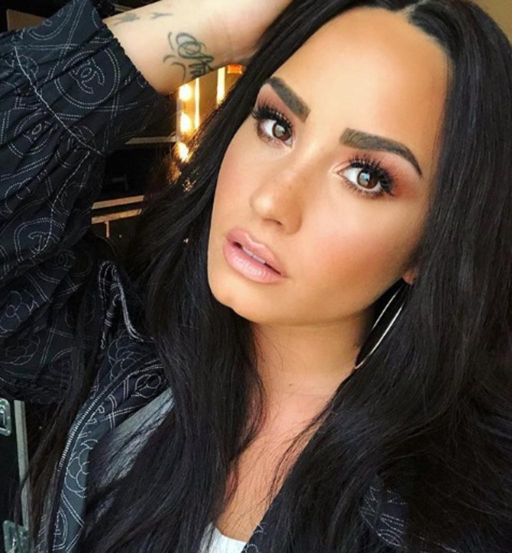 Demi Lovato cautiva con sensual fotografía en Instagram