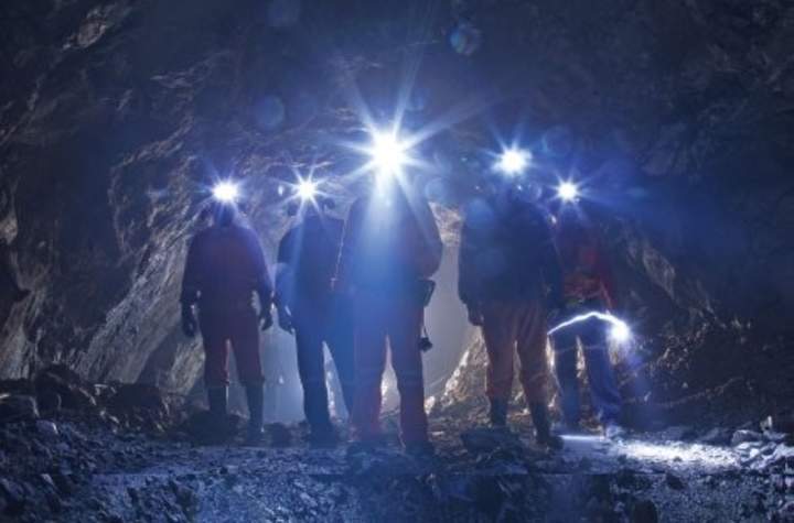 Mineros negocian pago de utilidades