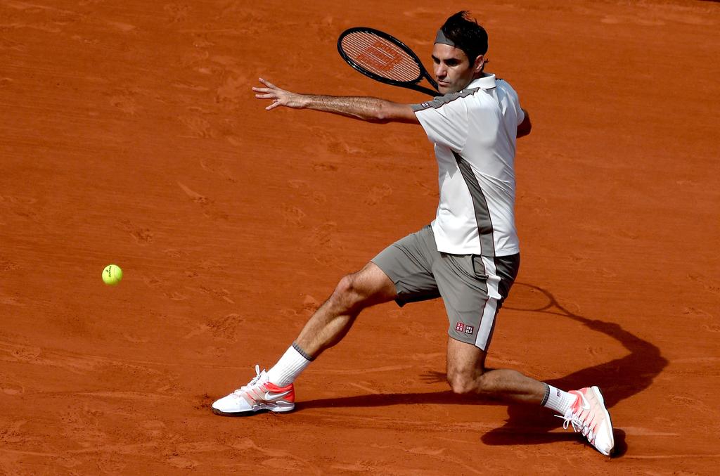 Federer, el tenista más longevo en llegar a cuarta ronda en el Abierto de Francia